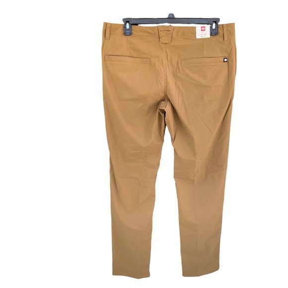 Pantaloni 686 Everywhere Featherlite Jogger Uomo, Taglia 32, Nero Camo